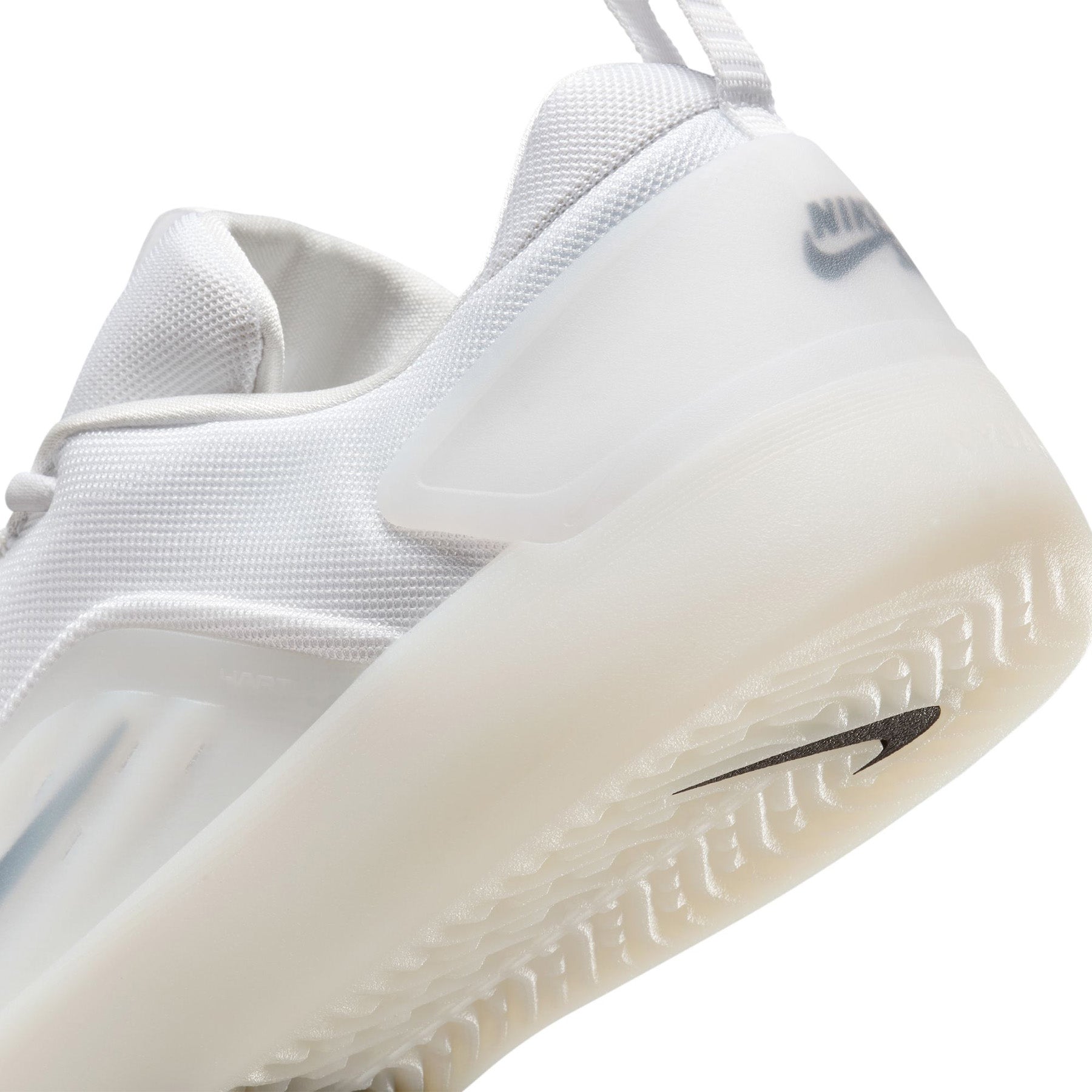 Nike SB Nyjah 4 White/Black