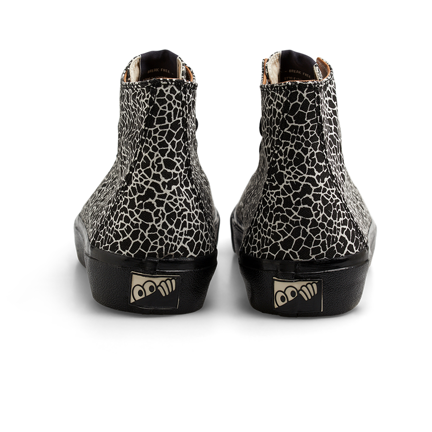 Last Resort AB VM003 Canvas Hi (Cracked Black White)